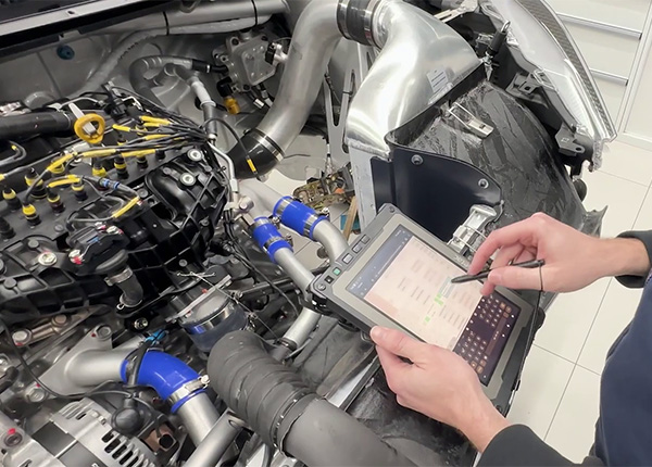 The Royal Spanish Automobile Federation optimizes technical control with the Getac ZX80